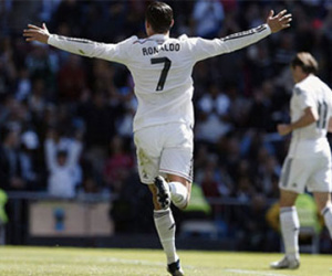 Ronaldo chạm hàng loạt cột mốc sau lần đầu ghi 5 bàn một trận