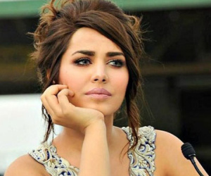 Siêu mẫu Pakistan bị giam vì nghi rửa tiền