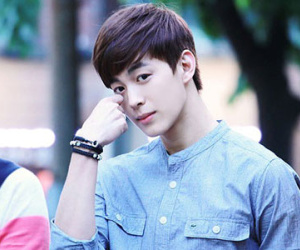Chấn động thông tin có thành viên trai giả gái trong nhóm nhạc nữ Kpop
