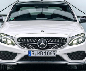 Công bố giá bán Mercedes-Benz C450 AMG Sport