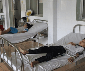 Bình Dương: Hàng chục học sinh tiểu học nhập viện nghi ngộ độc thực phẩm
