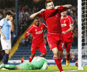 Coutinho đưa Liverpool vào bán kết FA Cup gặp Aston Villa