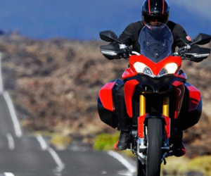 Ducati Multistrada 1200 gặp lỗi bướm ga