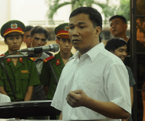 Khởi tố thêm bị can vụ bắn chết trạm phó CSGT Suối Tre