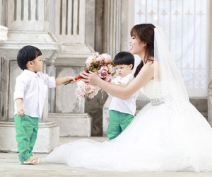 Cặp song sinh đáng yêu của MC "Chúng tôi là chiến sỹ"