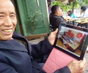 Hà Nội: Người đàn ông sống hạnh phúc với 8 vợ, 27 con