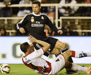 Real kháng án thành công cho Ronaldo