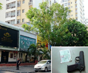 Giây phút sếp ngân hàng chĩa súng dọa bắn nữ nhân viên taxi