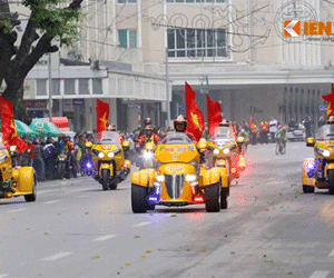 “Lác mắt” với màn trình diễn của dàn môtô TP HCM tại Hà Nội