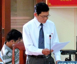 Vụ công an dùng nhục hình: Luật sư và bị cáo đề nghị giám định lại