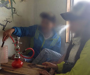 Quán trà chanh quảng cáo... giảm giá shisha trên Facebook