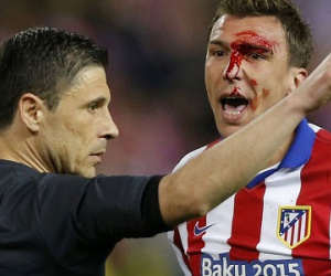 Clip: Mandzukic đổ máu vì Ramos, đo ván vì Carvajal