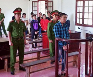 "Săn" thiếu nữ bán "đổ đồng" 10 triệu đồng/cô