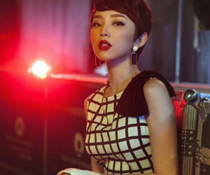 Tóc Tiên khoe vẻ đẹp "đa sắc" đầy mê hoặc