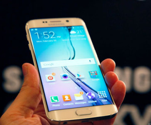 Galaxy S6 Edge vừa ra đã dính lỗi không xoay được màn hình