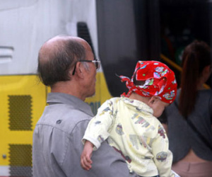 Phía sau màn kịch "xin tiền chữa ung thư cho con"
