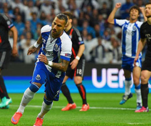 Porto 3-1 Bayern: Hùm xám tự thua
