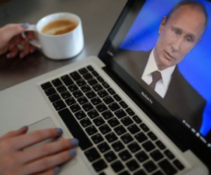 Tổng thống Nga Putin: "Nếu tôi bị đuối nước, chắc chắn ông Obama sẽ nhảy ra cứu"