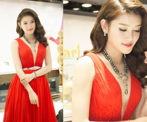 Huyền My đeo trang sức 2 tỷ dự event