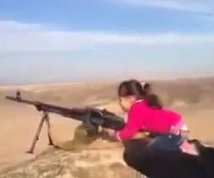 Video bé gái người Kurd giết 400 phiến quân IS gây "sốt"