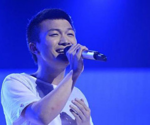 Clip chàng trai hát “giọng mái” hay hơn cả con gái