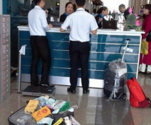 Khách tố vali bị phá khóa, mất đồ: Vietnam Airlines nêu lý do