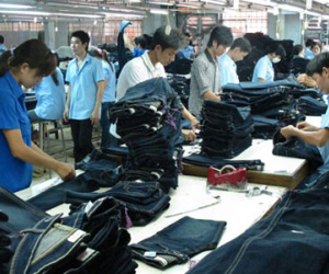 Tăng thuế, phí bù đắp thất thu do hội nhập?