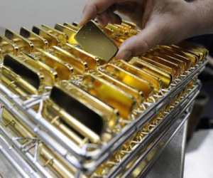 Giá vàng tiếp tục đà trượt dốc, chạm đáy 2 tuần