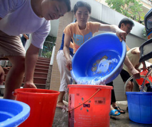Nội thành Hà Nội có thể thiếu nước sinh hoạt