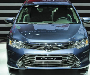 Toyota Camry 2015 có gì để "dọa" các đối thủ?