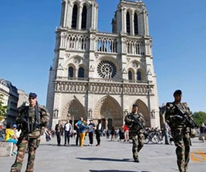 Pháp “may mắn” phá âm mưu tấn công khủng bố ở Paris