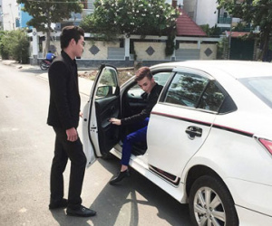 Kenny Sang sắm xế hộp chục tỷ, thay xe như thay áo?