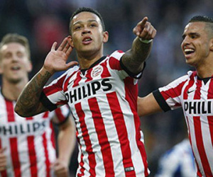 PSG dùng "bom tiền" cuỗm Depay trước mũi M.U