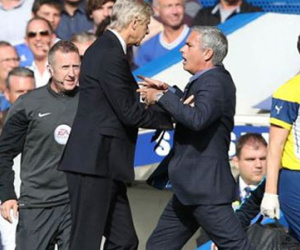 Wenger: "Arsenal - Chelsea quan trọng hơn cuộc chiến giữa tôi và Mourinho"