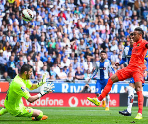 Espanyol 0-2 Barca: "MSN" tỏa sáng, Barca bỏ xa Real Madrid