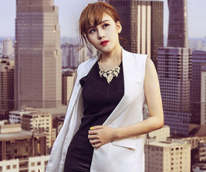 Bà Tưng ấn tượng với phong cách cá tính