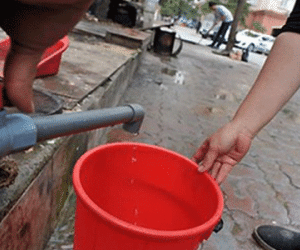 Dân bức xúc kiến nghị thiếu nước sạch với Bộ trưởng y tế