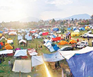 Nepal thành “thành phố lều” sau động đất