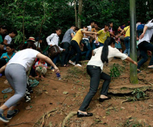 Nghẹt thở luồn rừng, leo núi lên Đền Hùng