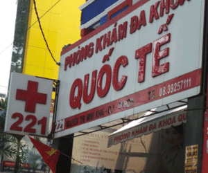 Tước chứng chỉ hành nghề bác sĩ Trung Quốc làm bệnh nhân suýt chết