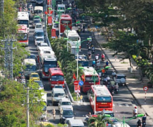 Giao thông Nha Trang "náo loạn" vì du khách