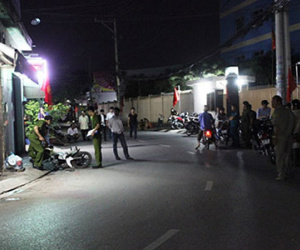 Truy xét nghi can đâm chết người trước quán cơm