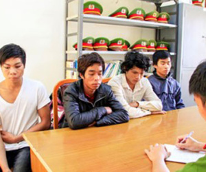 Bốn thanh niên đánh Trưởng công an xã bất tỉnh
