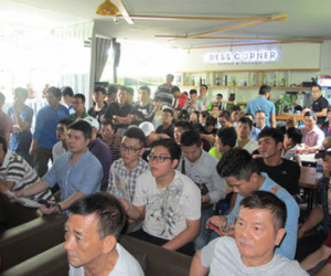 Người Việt Nam đổ ra đường xem TRỰC TIẾP Mayweather - Pacquiao