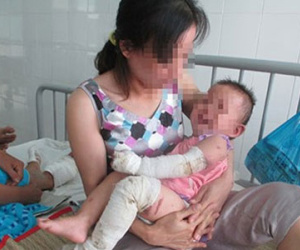 Đổ xăng đốt vợ, hại mình, hại cả con