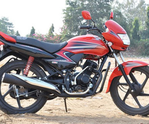 Honda sắp tung xe máy mới giá rẻ giật mình