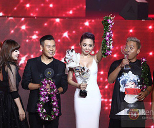 Trao giải "The Remix 2015": Tóc Tiên về chót vì lời đồn... đại diện cho nhà tài trợ?