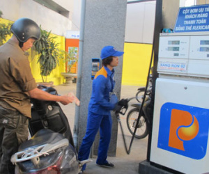Tình huống khó: Quyết tăng giá xăng 3.500 đồng?