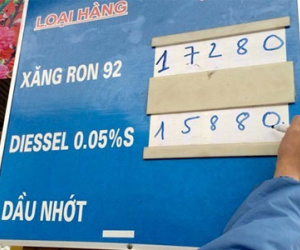 Vì sao chưa điều chỉnh giá xăng dầu?