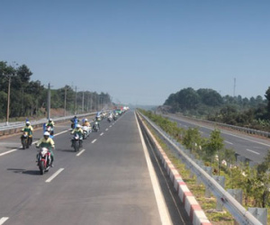 Đường cao tốc đắt đỏ vì dự án đặc thù!